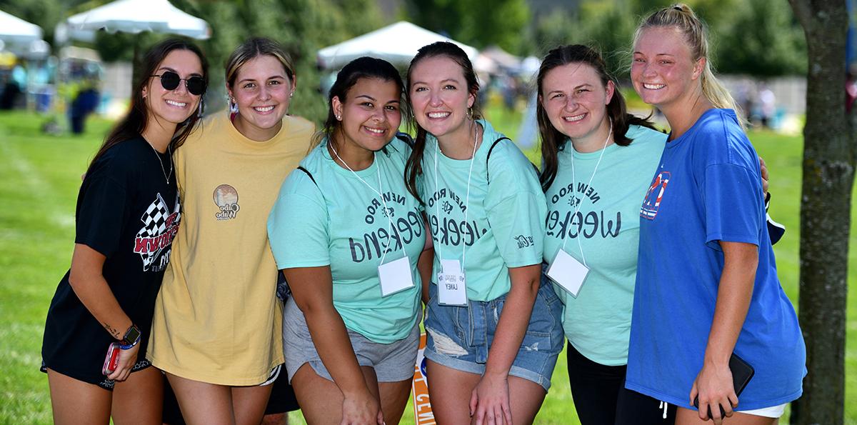 New students at welcome event at The University of Akron